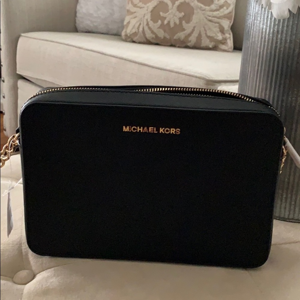 Black Michael Kors cross body purse
